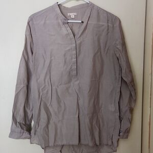 Light weight dress shirt